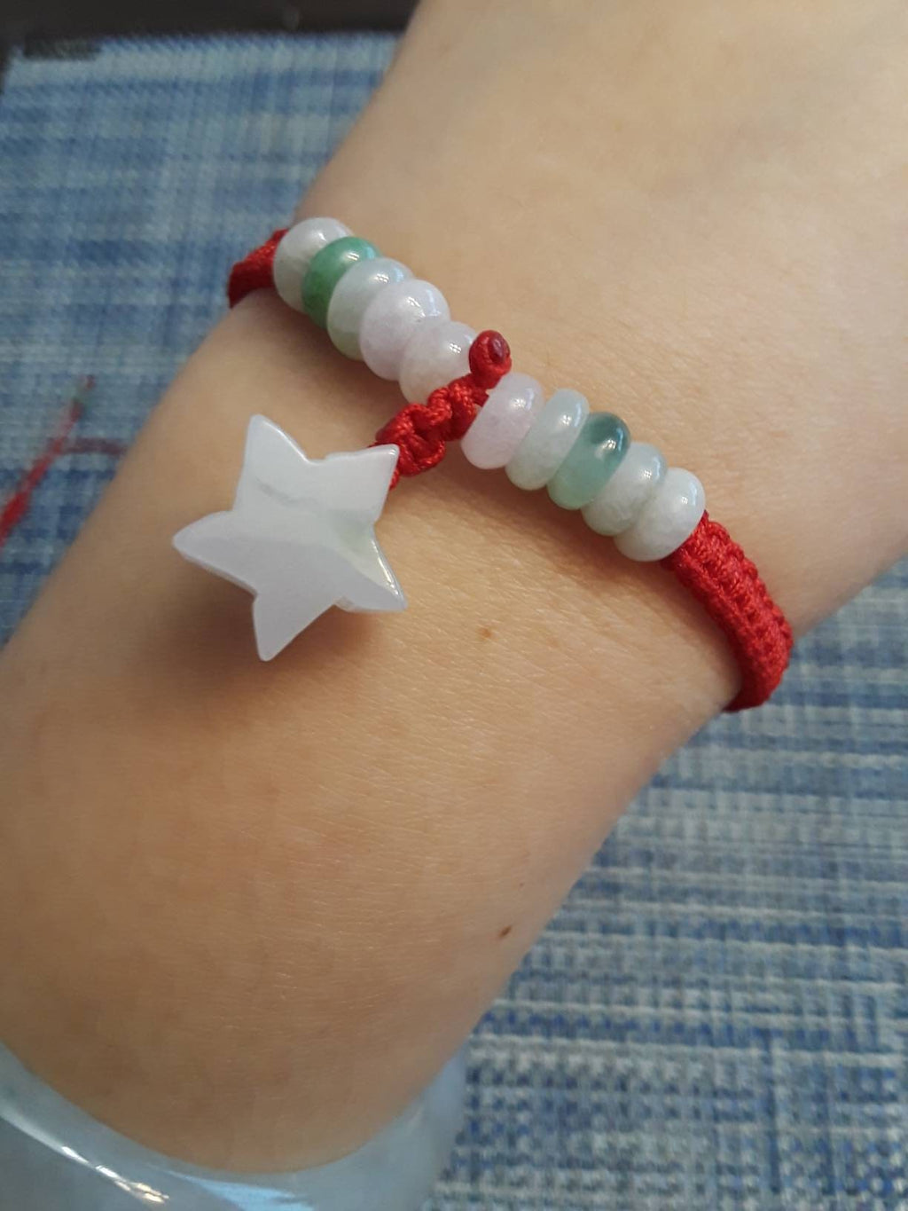 Natural Burmese Jadeite Jade Carved Star Charm and Flat Round Beads Chinese Red String Shamballa Bracelet緬甸玉雕刻星星幸運紅繩手鍊