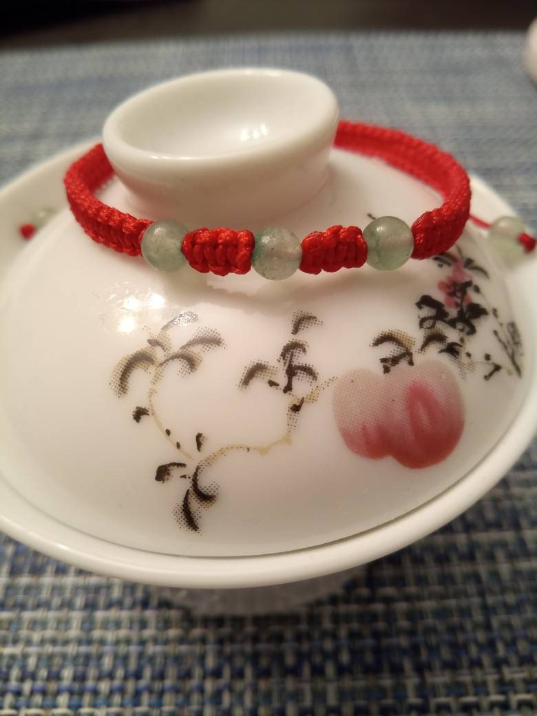 Three Wishes Lucky Chinese Red String Rope Thread Cord Bracelet with Natural Aventurine Beads